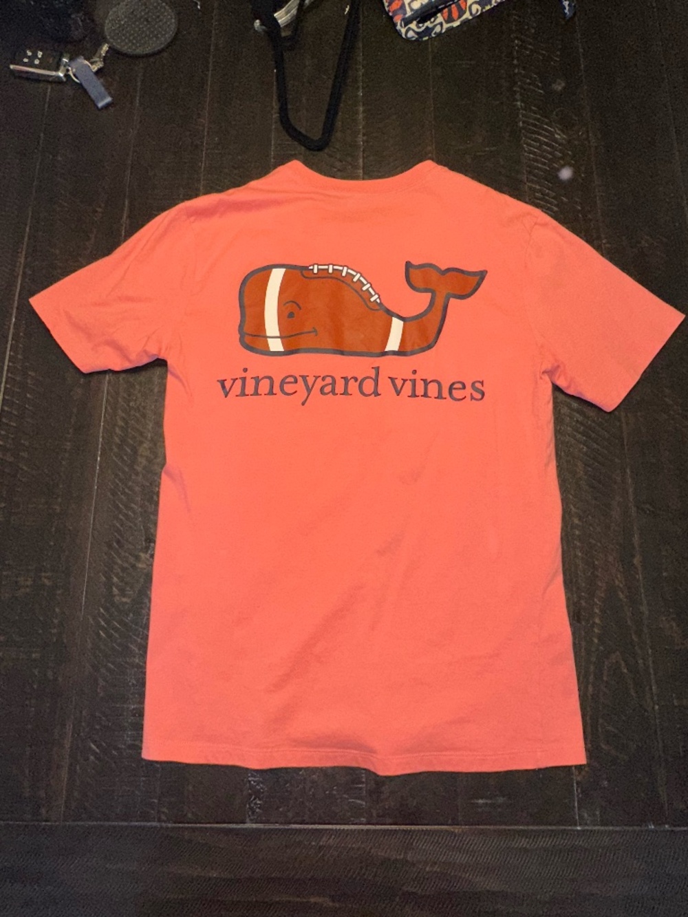 Vineyard Vines Football Whale Pocket T-Shirt Size XS